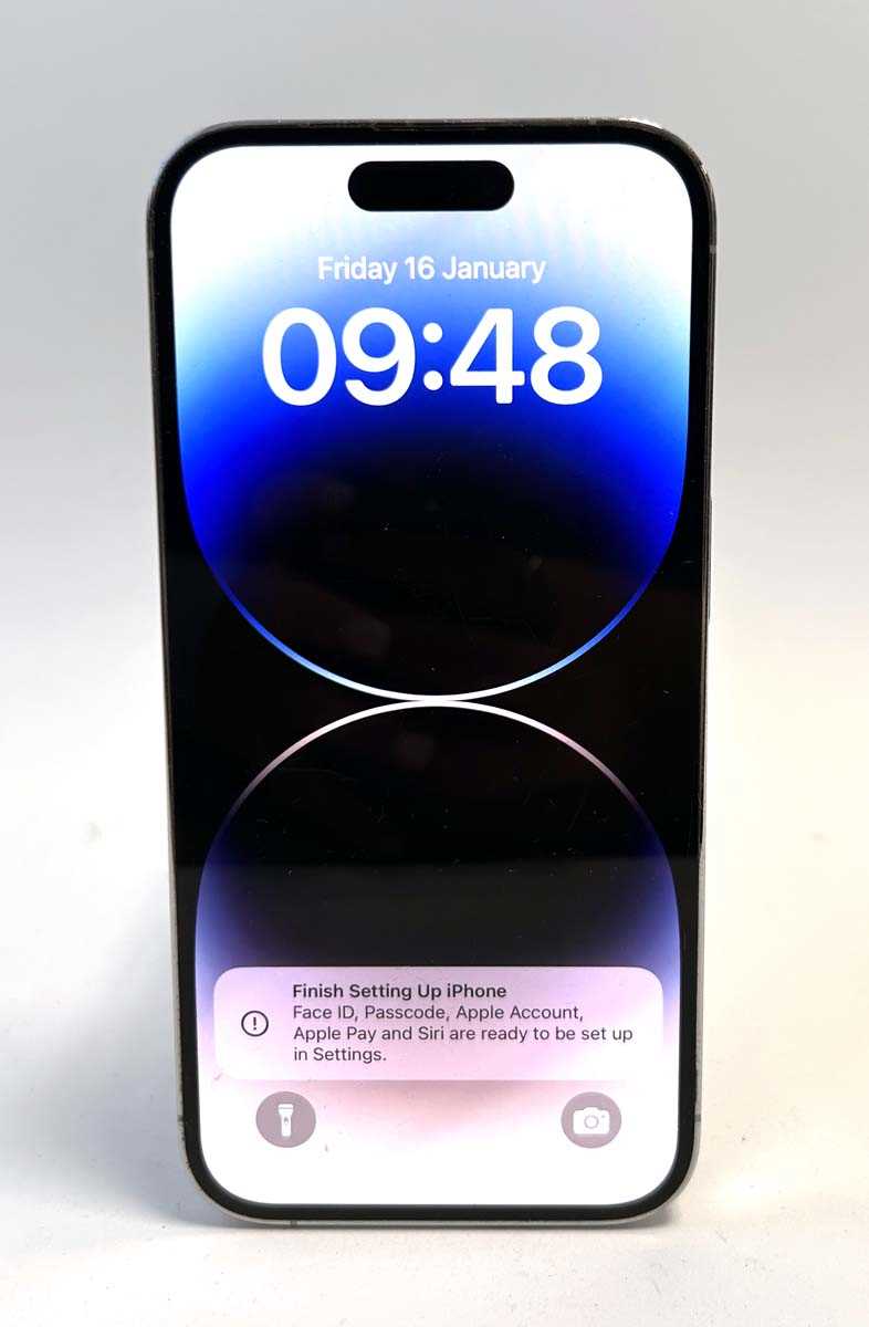 Lot iPhone 14 Pro 128GB Silver (cracked)