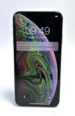 Lot iPhone XS Max 64GB (cracked touch)