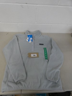 Lot A Columbia button up fleece in blue ( size XL).