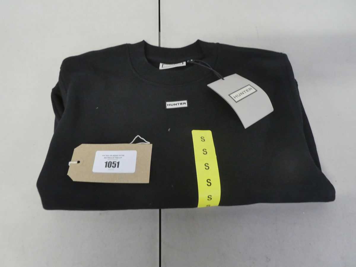 Lot A Hunter jumper in black ( size S)