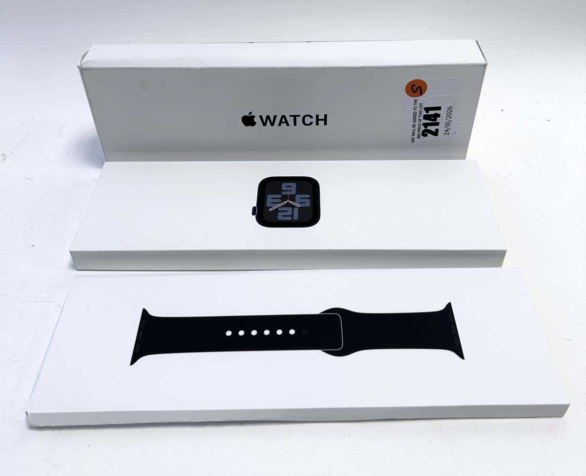 Lot *Sealed* Apple Watch SE Gen 2 40MM Midnight A2725