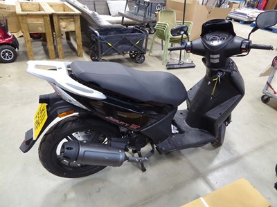Lot 4021 - (LK11 FRF) 2011 Kymco Agility City 50 moped in...