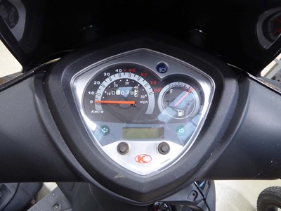 Lot 4021 - (LK11 FRF) 2011 Kymco Agility City 50 moped in...