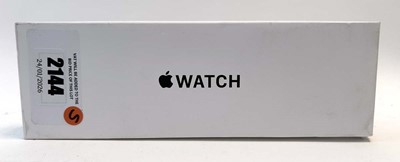 Lot *Sealed* Apple Watch SE Gen 2 40MM Starlight...