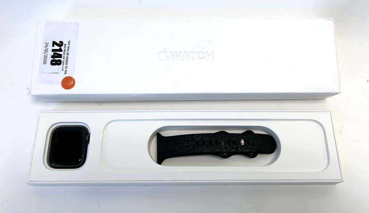 Lot Apple Watch Series 6 40MM Space Grey A2291, boxed