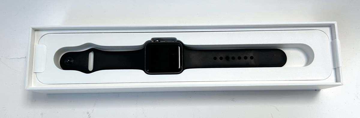 Lot Apple Watch Series 2 42MM Space Grey, boxed