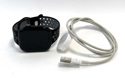 Lot Apple Watch 10 46MM Black with strap and...