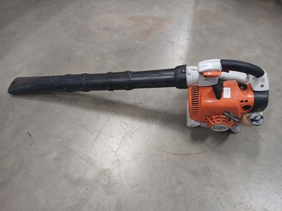 Lot 4074 - Stihl EG86C petrol leafblower