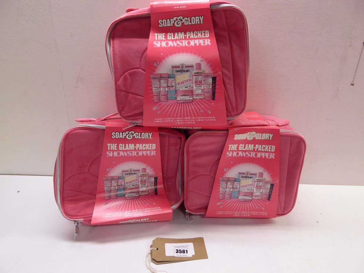 Lot 3 x Soap & Glory 'The Glam-Packed Showstopper'...