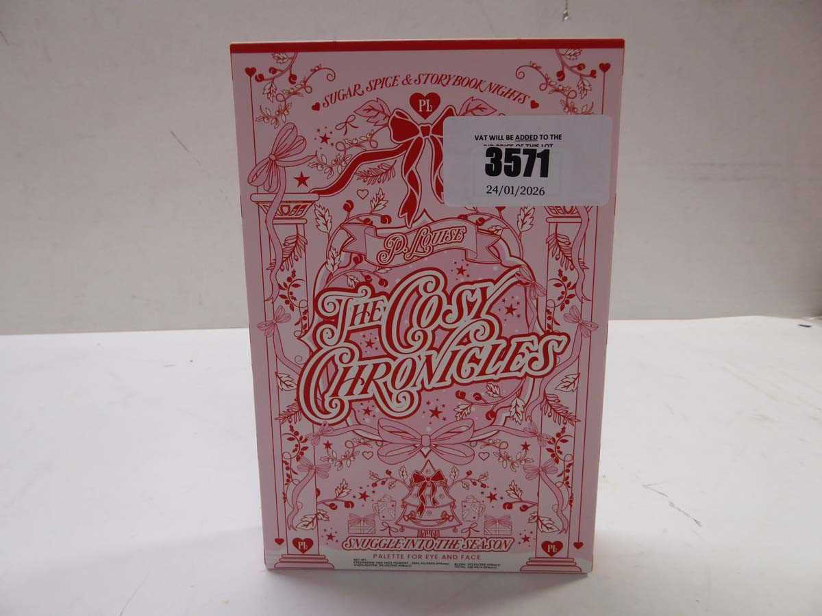 Lot P. Louise the Cosy Chronicles Snuggle In To...