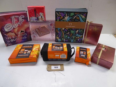 Lot Selection of toiletry gift sets and Advent...
