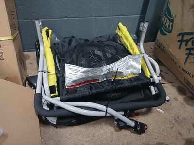 Lot 4095 - Fold up bicycle child carrier