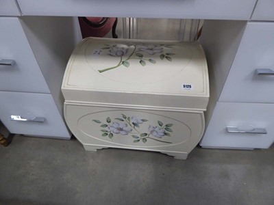 Lot 5125 - Cream painted and floral decorated storage box