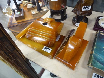 Lot 5011 - Art-Deco letter rack, plus letter opener,...