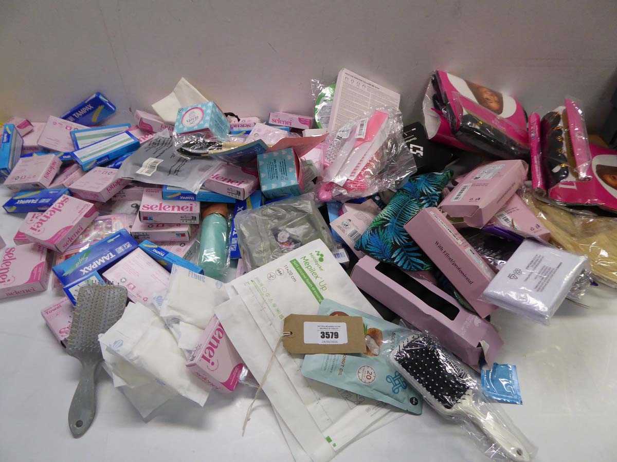 Lot Large bag of beauty accessories including wigs,...