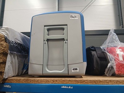 Lot 4206 - Halfords 12v electric coolbox