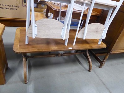 Lot 5183 - Mahogany coffee table with stretcher
