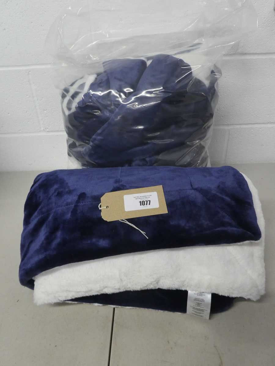 Lot x3 Life Comfort reversible faux fur throws
