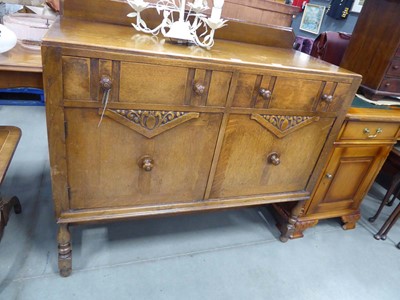 Lot 5185 - Oak sideboard 2 drawers over 2 doors