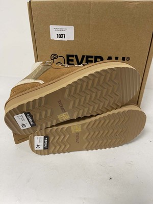 Lot EverAU Australian Owned marbled chestnut...