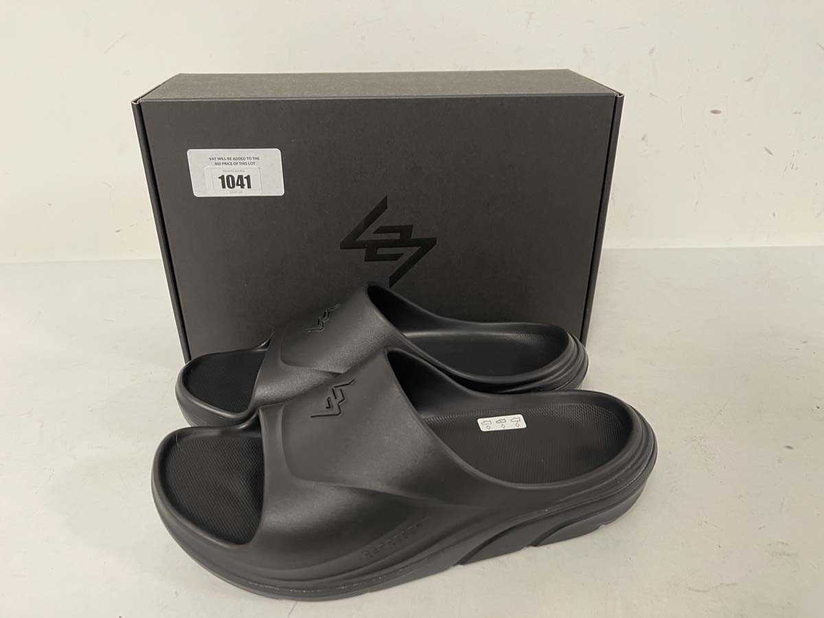 Lot Represent arc-3 recovery slides in black size...
