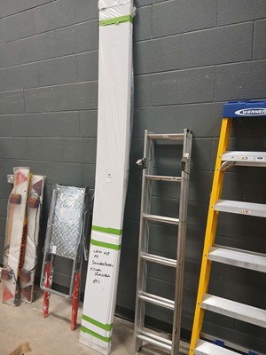 Lot 4232 - Bundle of shower panels