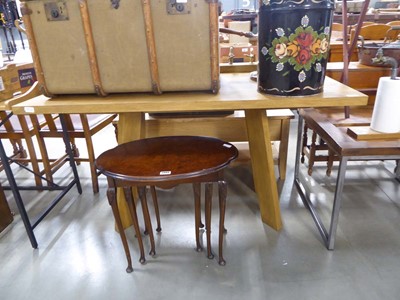 Lot 5088 - Modern oak dining table