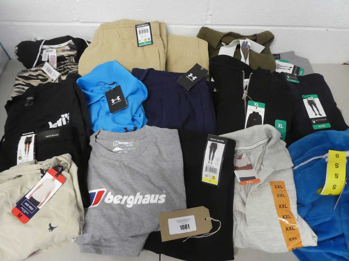 Lot Approx. 16 branded items of clothing to...