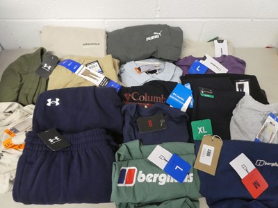Lot Approx. 17 branded items of clothing to...