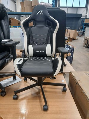 Lot 4310 - X-rocker gaming chair
