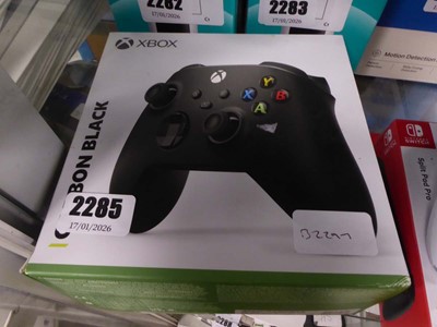 Lot 2285 - Xbox carbon black controller, boxed