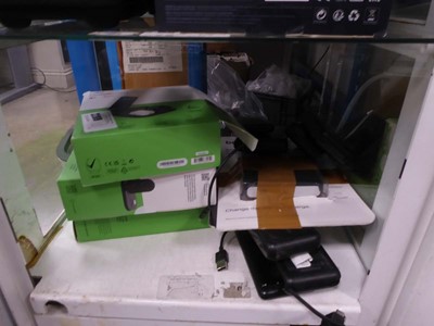 Lot 2289 - Selection of Belkin powerbanks, chargers,...
