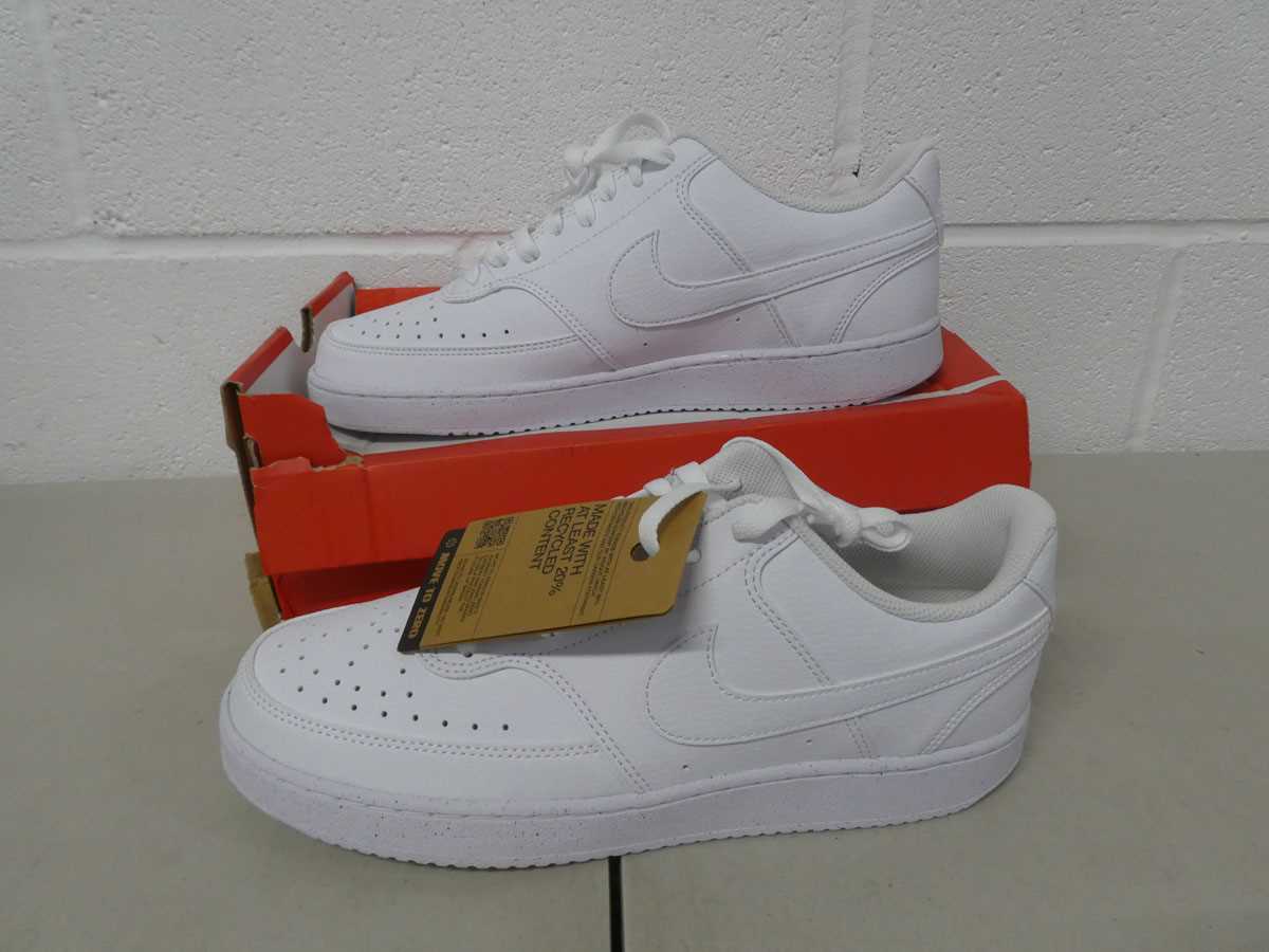 Lot Boxed pair of Nike court vision in white size...