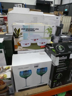 Lot 3132 - 2 Peacock glasses plus a glass drinks set and...