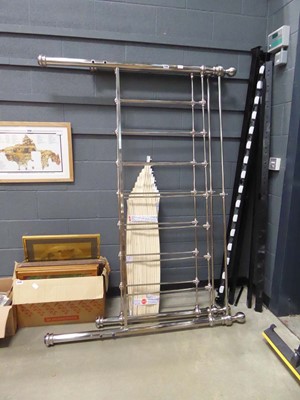 Lot 5240 - Metal 6' bedstead