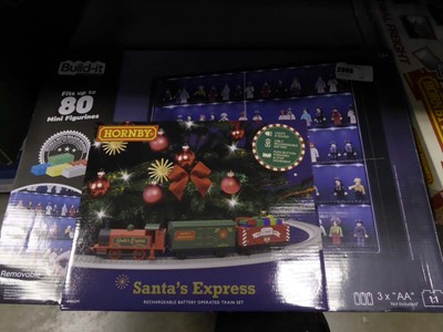 Lot 2365 - Build It mini figure display case with Hornby...