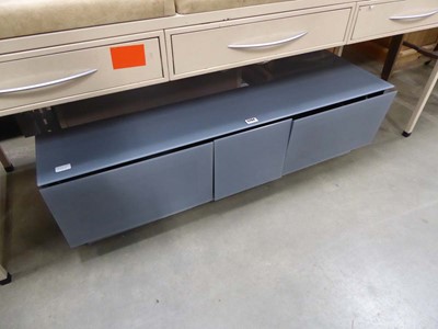 Lot 5264 - High gloss 3 drawer entertainment stand
