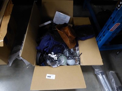 Lot 2435 - Box containing various items including mesh wi-...