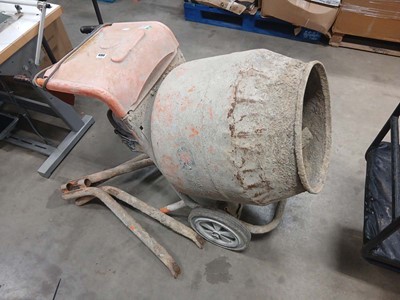 Lot 4360 - 240v Minimix 150 cement mixer