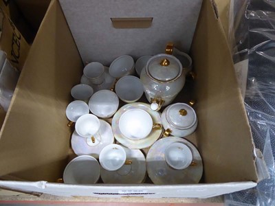 Lot 5335 - Box containing qty of Czechoslovakian crockery