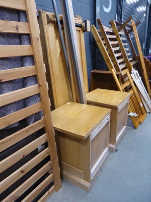 Lot 5273 - Walnut effect bedroom suite comprising 6'...