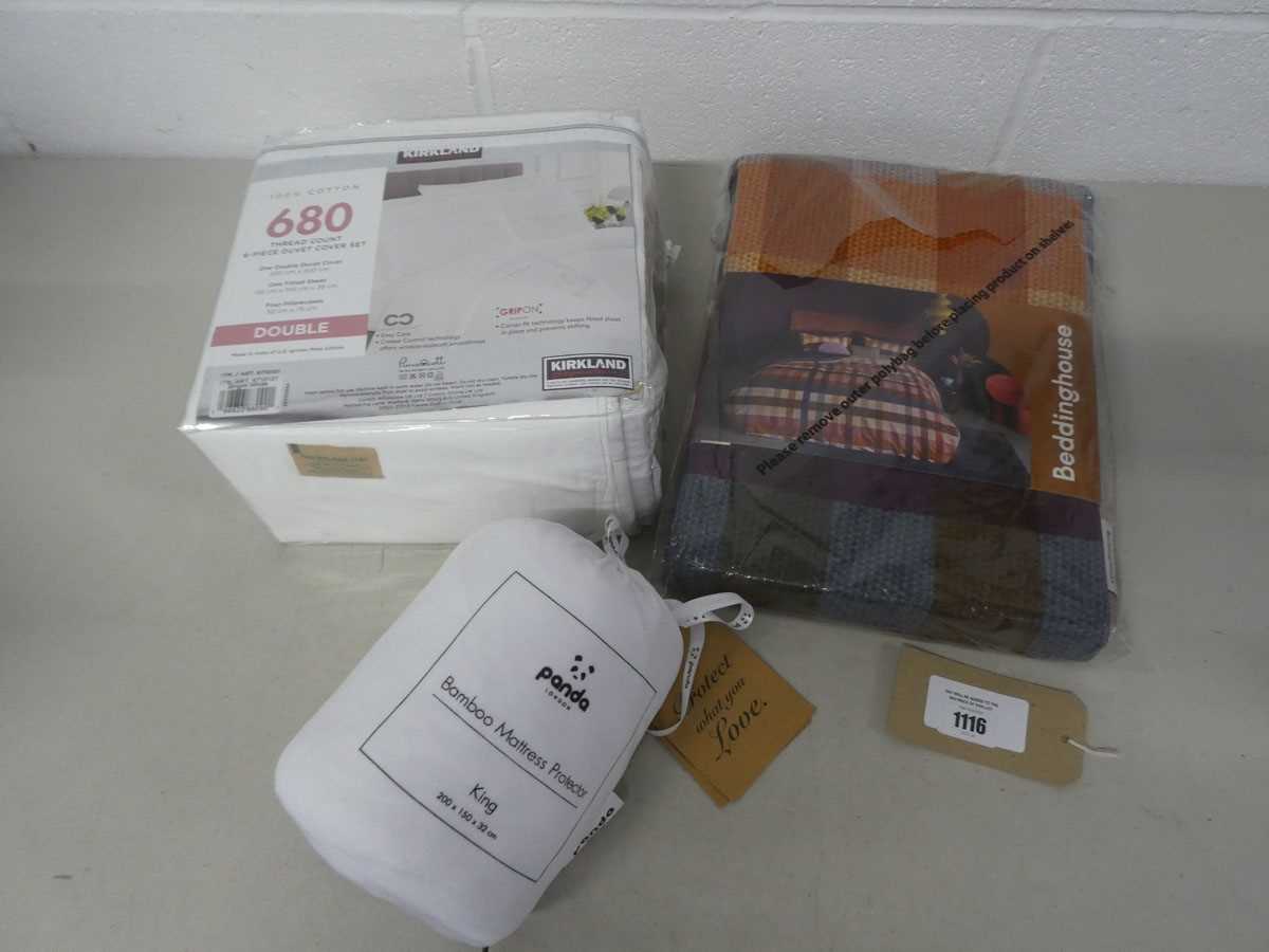 Lot Selection of bedding to include x1 Panda...