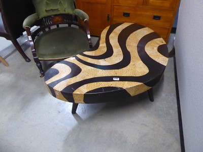 Lot 5286 - Striped kidney shaped coffee table