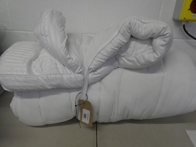 Lot Snuggledown extra deep mattress topper