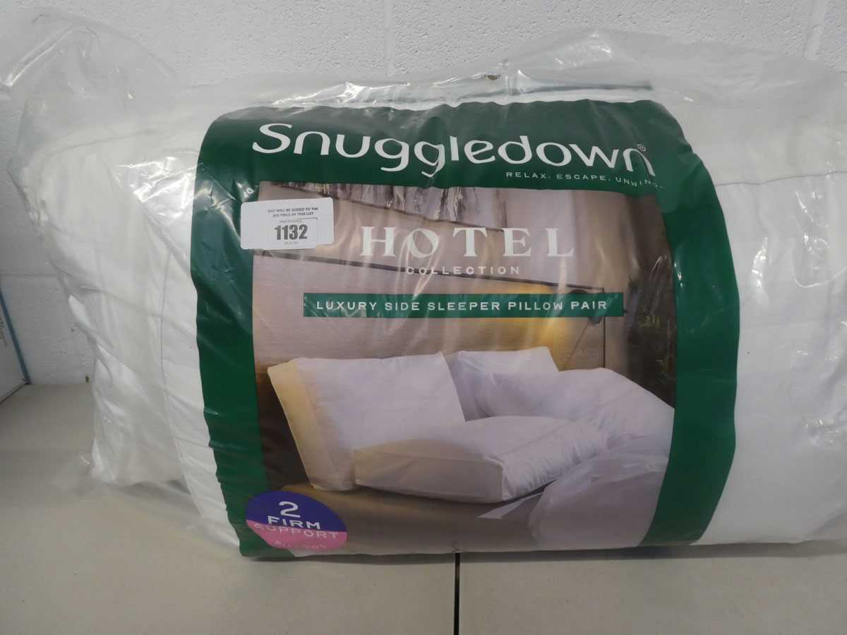 Lot Snuggledown hotel collection luxury side...