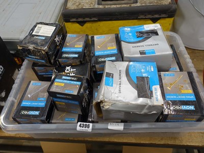 Lot 4396 - Box of Novipro screws