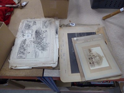 Lot 5352 - Qty of loose photographs to include family...