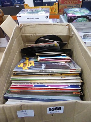 Lot 5366 - Box containing vinyl records