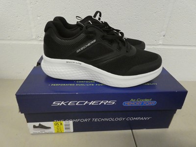 Lot Boxed pair of Skechers skech-lite air cooled...