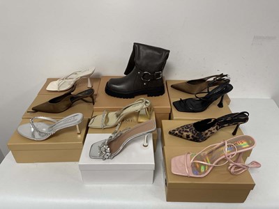 Lot 10x Boxed pairs of Simmi London shoes in...